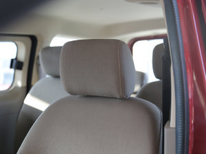 2013款1.5L 七座豪华版 空间座椅