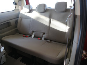 2013款1.5L 七座豪华版 空间座椅
