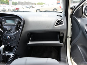 2014款1.6L 手动豪华版 空间座椅