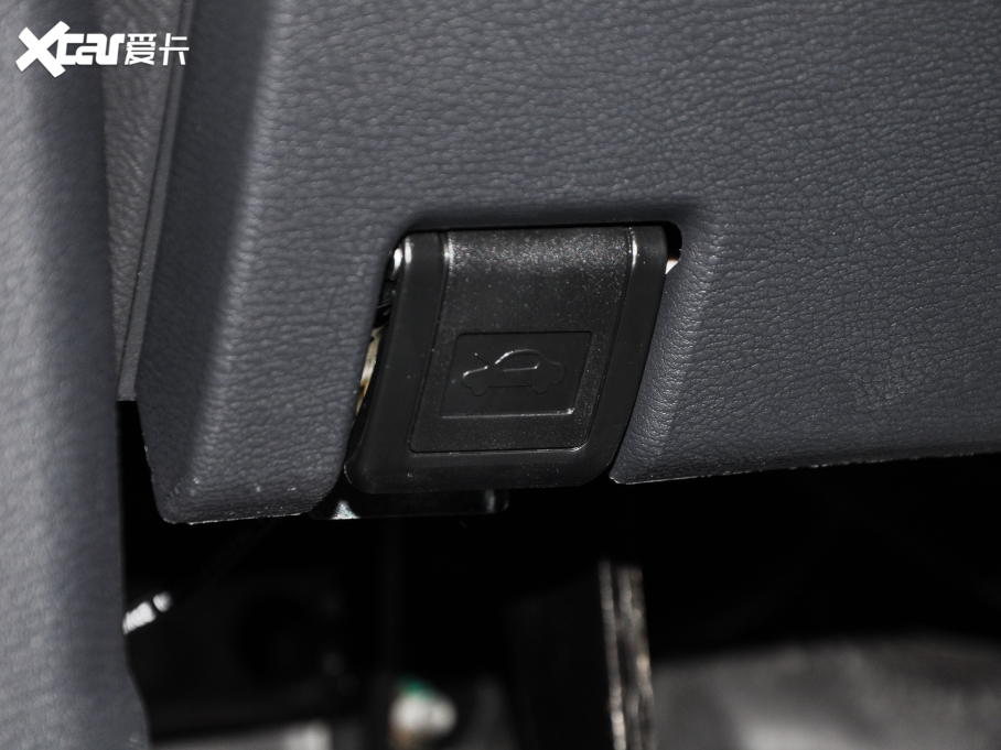 2021I(lng) ð 2.5T A̓(q)p 