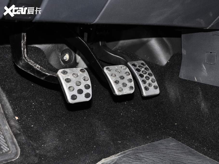 2021I(lng) ð 2.5T A̓(q)p 