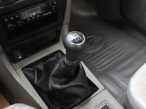 2010款2.4T 柴油超豪华版 换挡杆