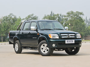 2010款2.8T 两驱柴油豪华版 整体外观