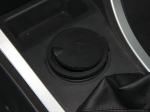 2014款1.5L 手动启航版 中控区