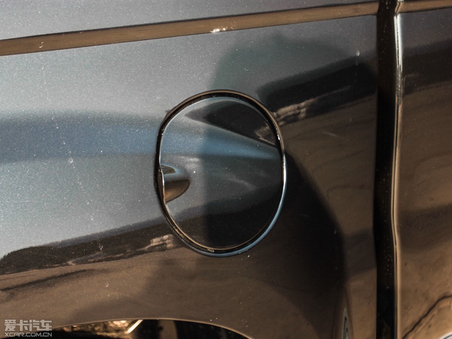 2013 2.5T ̓(q)A͹܉