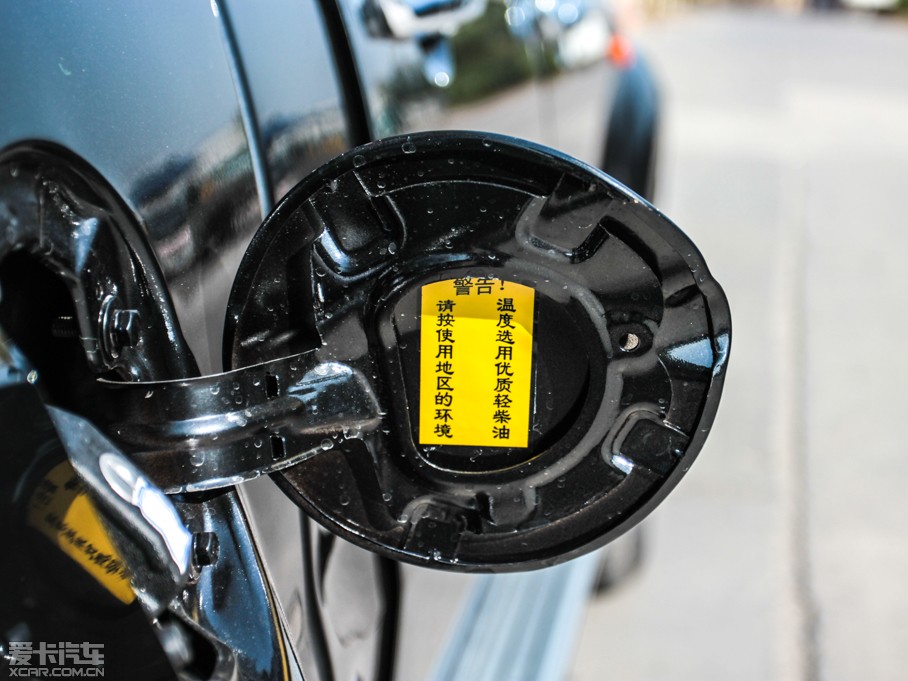 2013 2.5T ̓(q)A͹܉