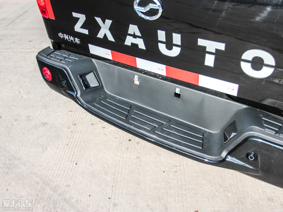 2013 2.5T ̓(q)A͹܉