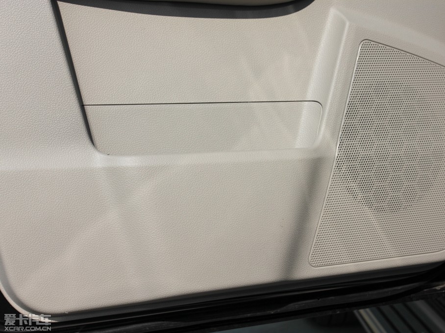 2013 2.5T ̓(q)A͹܉