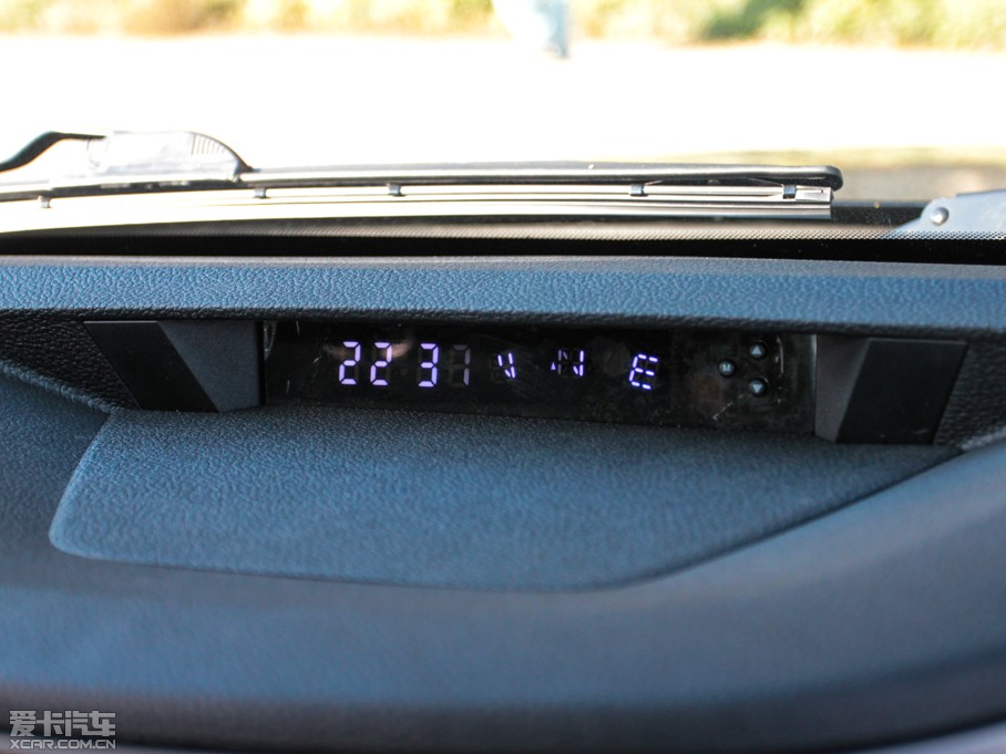 2013 2.5T ̓(q)A͹܉