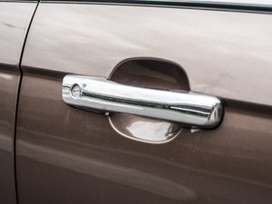 20132.8T Ͱ4JB1VE {T