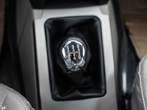 20132.8T Ͱ4JB1VE QU