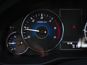 2013款2.8T 两驱柴油版短轴 中控区