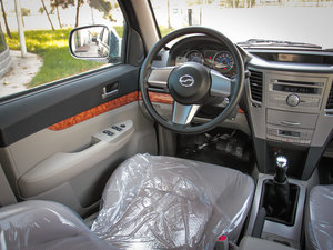 2013款2.8T 两驱柴油版短轴 中控区