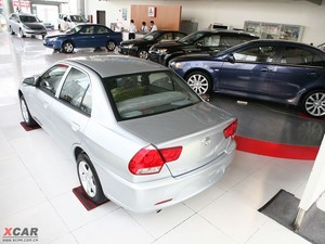 2009款1.5L 手动舒适版 整体外观