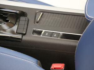 2021款1.5T CVT北极熊 驻车制动器