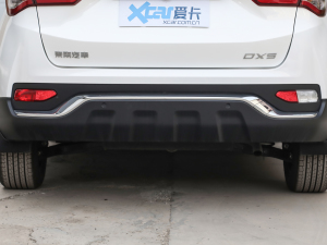 2021款1.5T CVT尊贵型 排气管