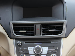 2012款1.5L CVT舒适版 空调出风口