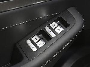 20221.5T DCTh 5 {܇ƅ^	