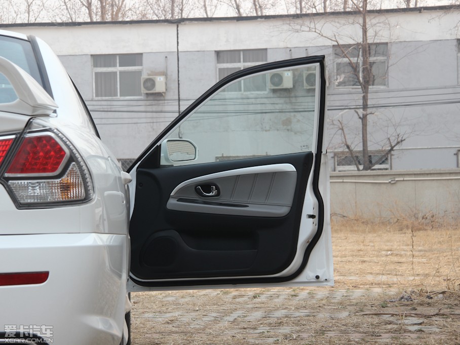 2012V3␂ H 1.5L քL