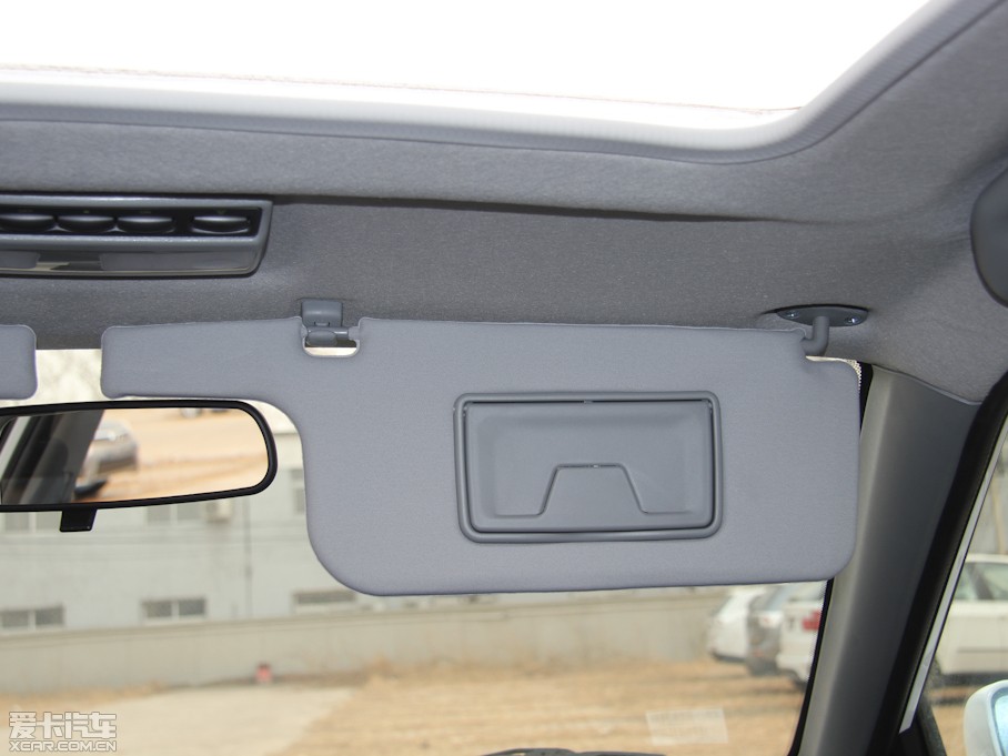 2012V3␂ H 1.5L քL