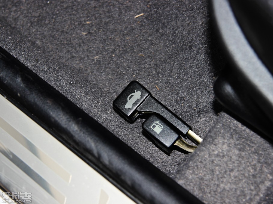 2012V3␂ H 1.5L քL