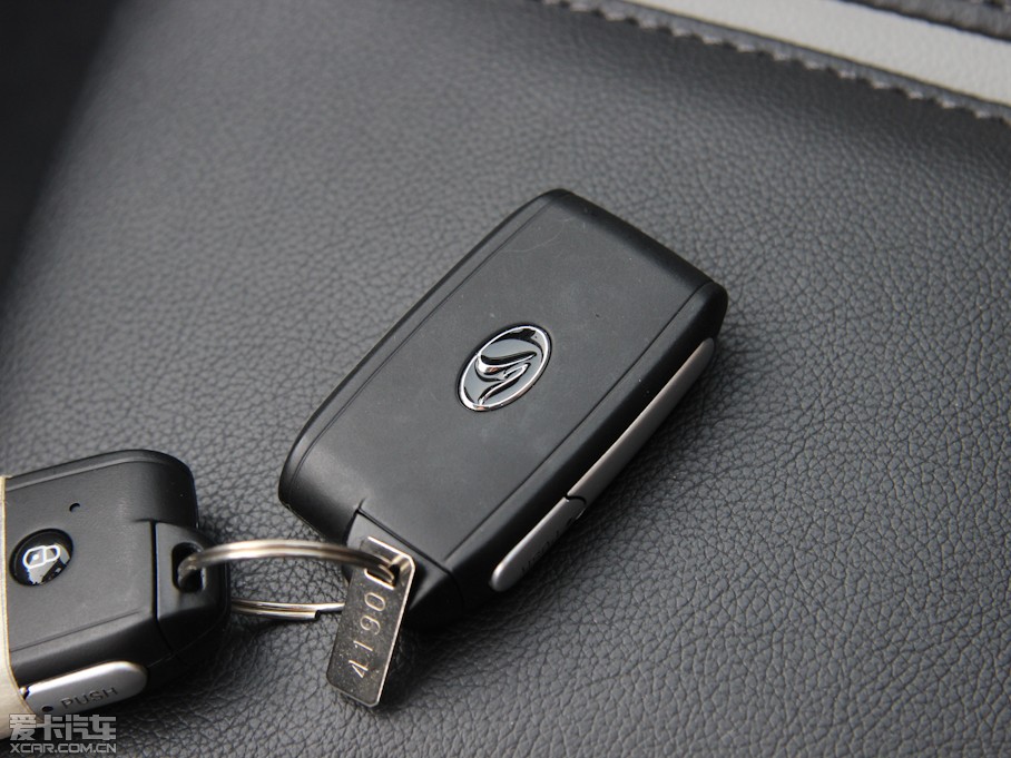 2012V3␂ H 1.5L քL