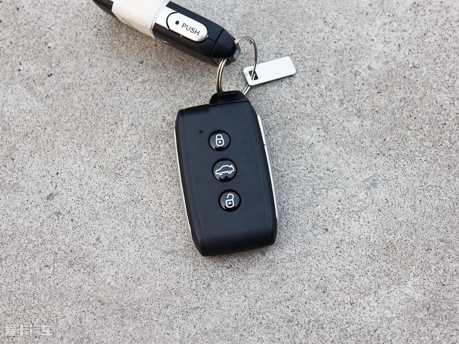 2012V3␂ H 1.5L քӺA