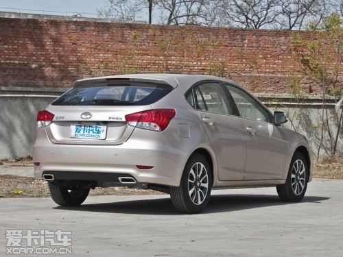 東南汽車2013款V6菱仕