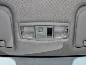 2013款1.5L CVT旗舰版  空间座椅