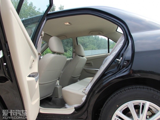 東南汽車2013款V3菱悅