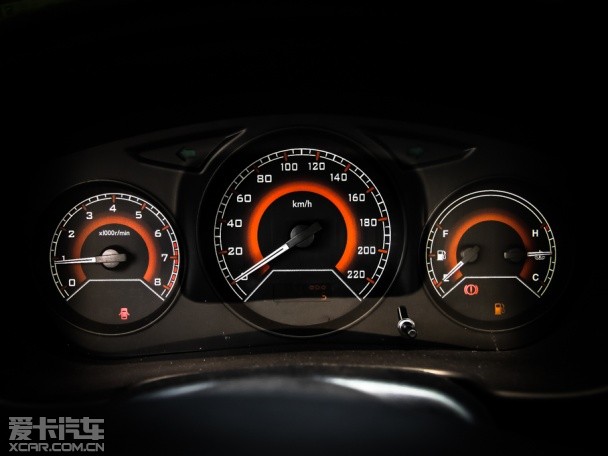 東南汽車2013款V3菱悅