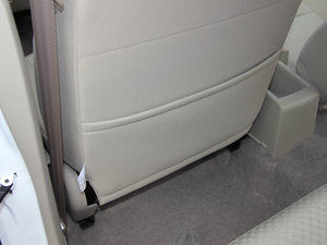 2013款1.5L 手动亲民版 空间座椅