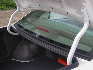 2013款1.5L 手动亲民版 空间座椅