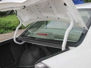 2013款1.5L 手动亲民版 空间座椅