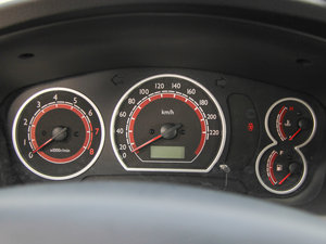 2013款1.5L 手动亲民版 仪表