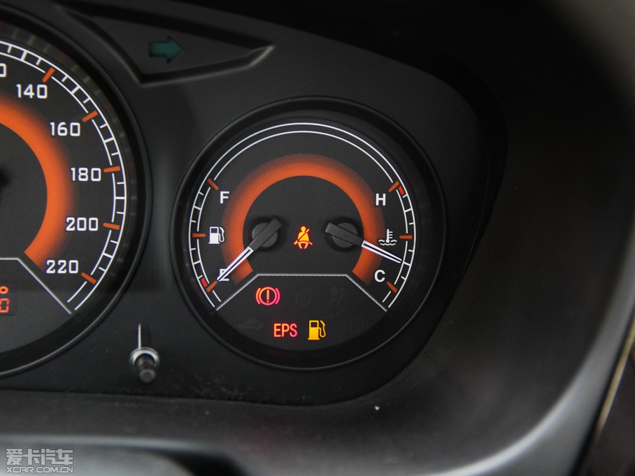 2014V3␂ Ŀ 1.5L ք(dng)L(fng)ɰ