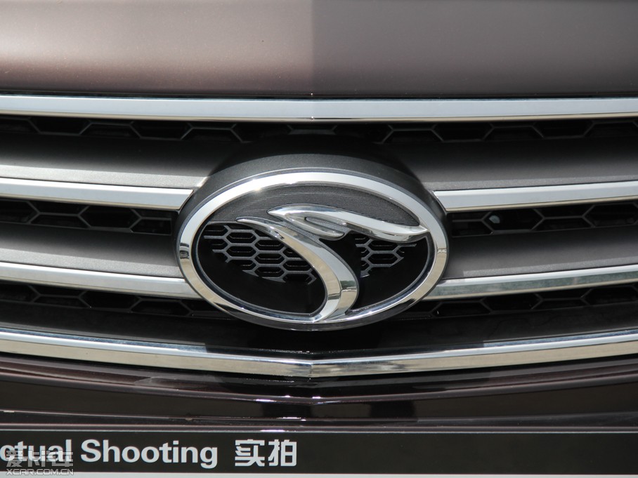 2014��V6���� 1.5L �քӺ��AŮ�԰�