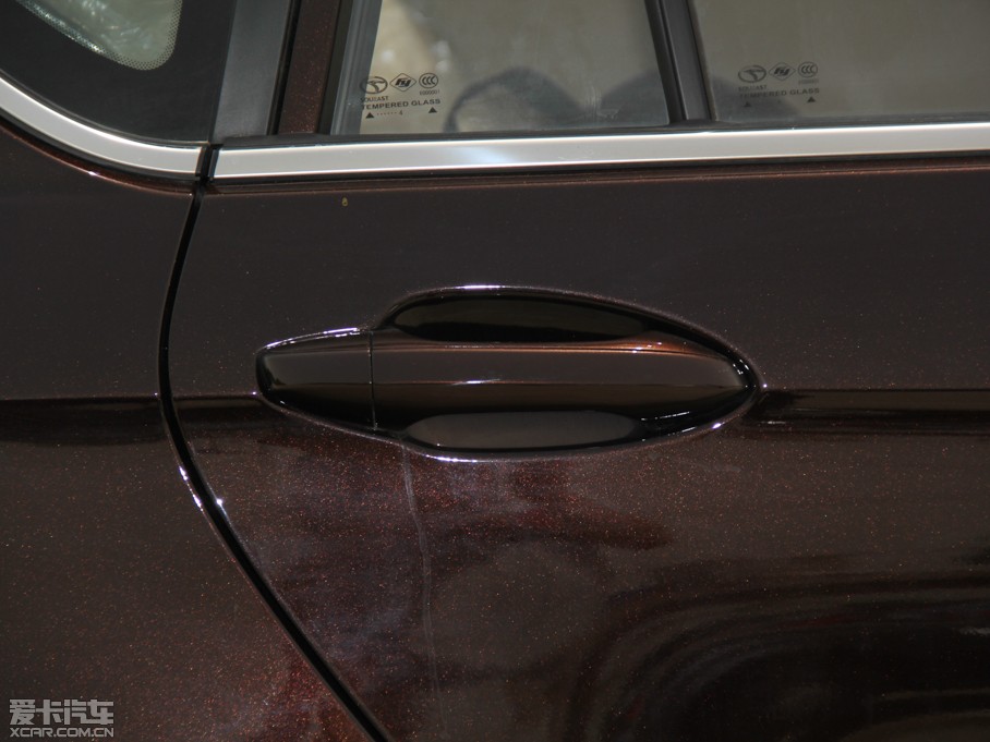 2014��V6���� 1.5L �քӺ��AŮ�԰�