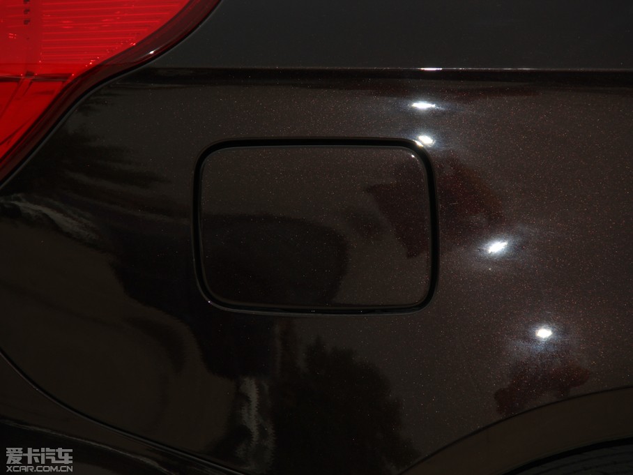 2014��V6���� 1.5L �քӺ��AŮ�԰�