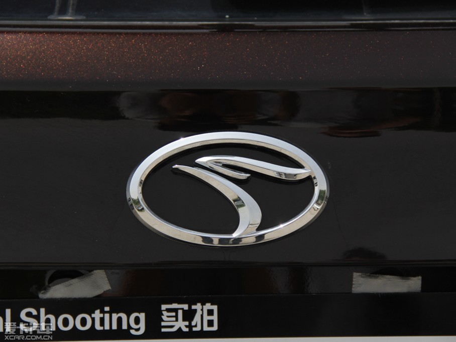 2014��V6���� 1.5L �քӺ��AŮ�԰�