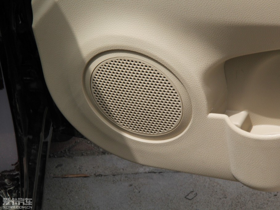 2014��V6���� 1.5L �քӺ��AŮ�԰�