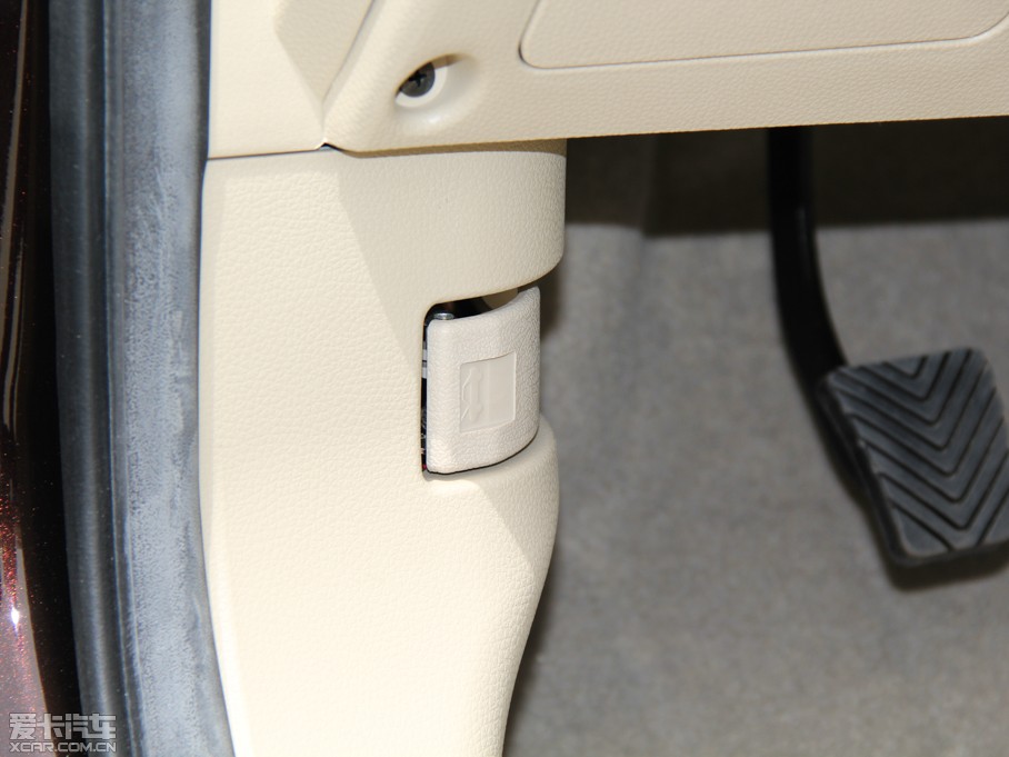 2014��V6���� 1.5L �քӺ��AŮ�԰�