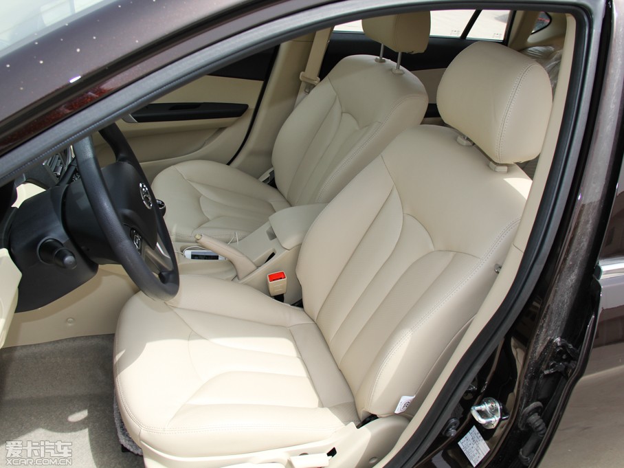 2014��V6���� 1.5L �քӺ��AŮ�԰�