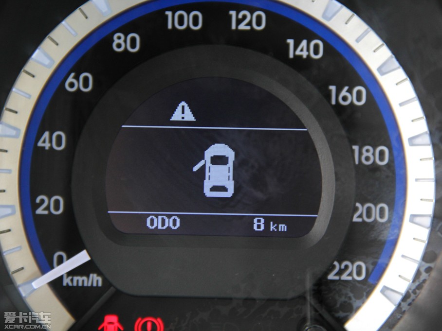 2014��V6���� 1.5L �քӺ��AŮ�԰�