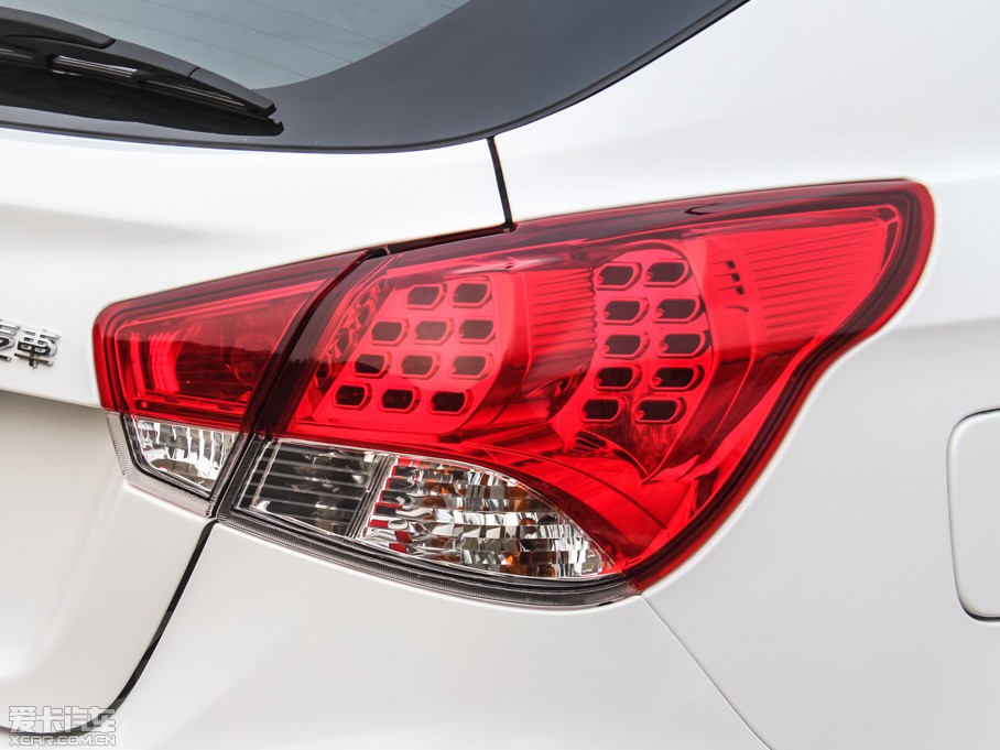 2015V cross 1.5T քǿ