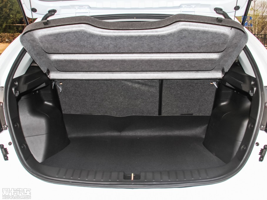 2015V cross 1.5T քǿ