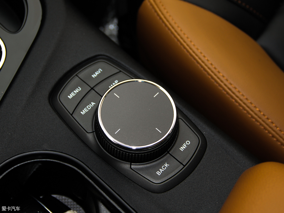 2015|DX7 1.5T Ԅ(dng)Ӣ