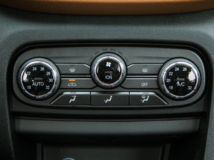 2015款1.5T 手动豪华版 空调调节
