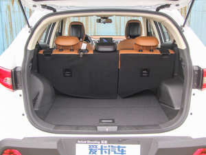2015款1.5T 手动豪华版 行李厢空间
