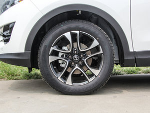 2015款1.5T 手动尊贵版 轮圈